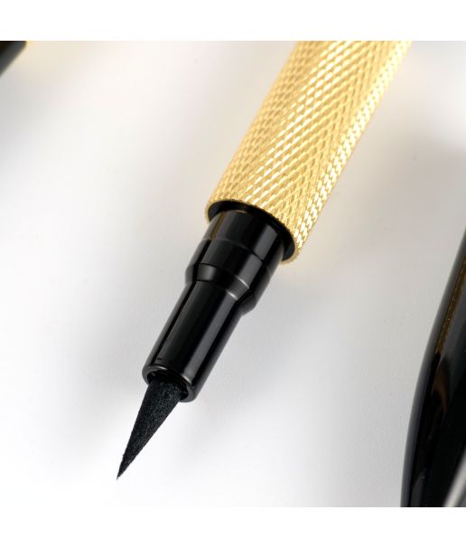 Miss Rose The Queen's Pen-liquid eye liner missrose.com.pk