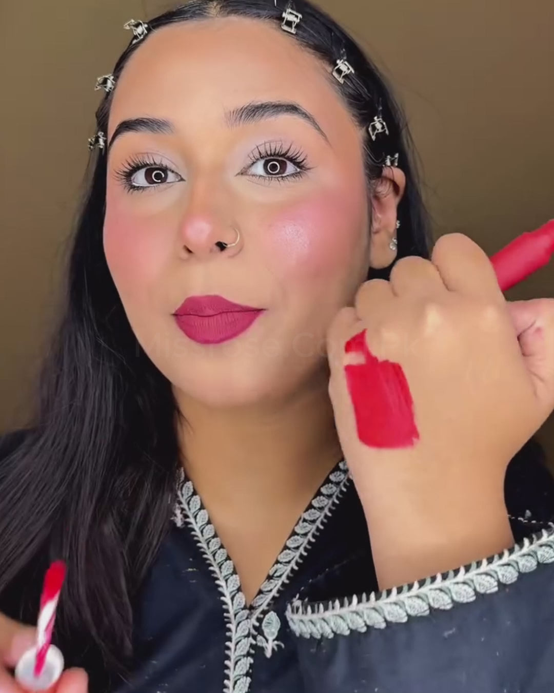 Miss Rose Opulent Matte Spectrum Lip Gloss - Miss Rose Com Pk